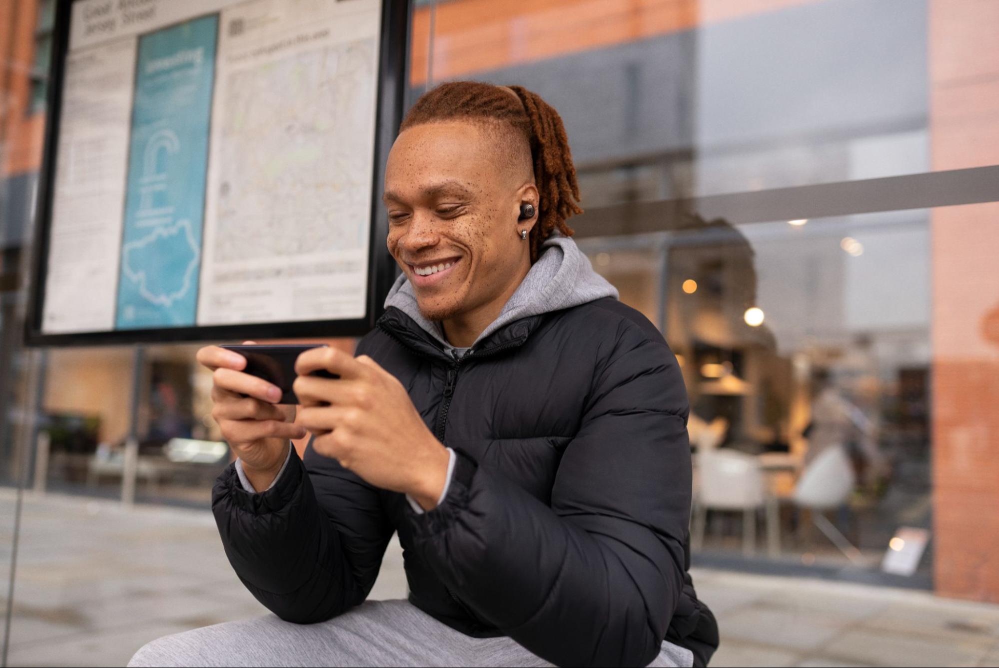 How to Choose the Best Earphones for Mobile Gaming