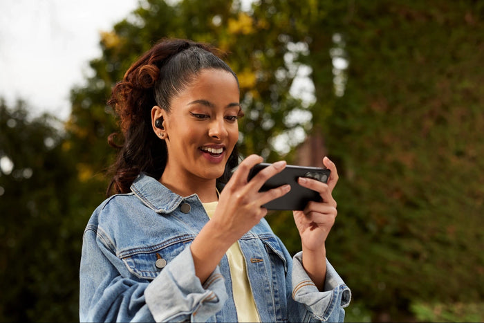 Wired vs. Wireless: Finding the Best Earphones for You